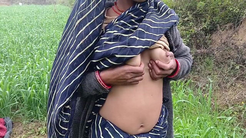 seema: Prese la sorellastra al campo di grano, la scopa e...