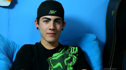 Beddable Boys: सेक्सी रेड मैथ्यू साक्षात्कार