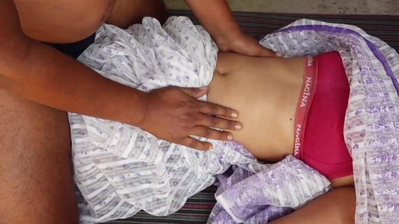 Saloni: Video rekaman seks gadis desa india