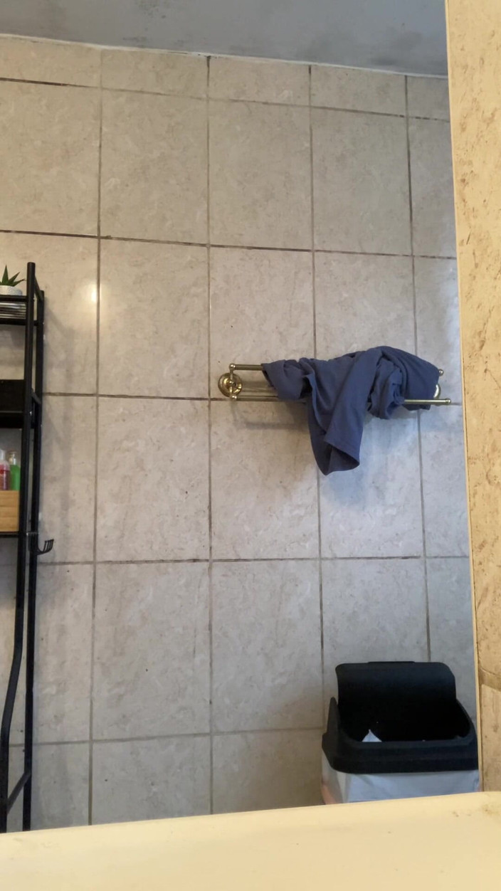 Chubbytits16: Leker med min lilla kuk