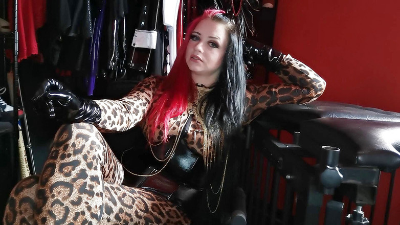 Harley Twoface: Dnes budeš moje sissy