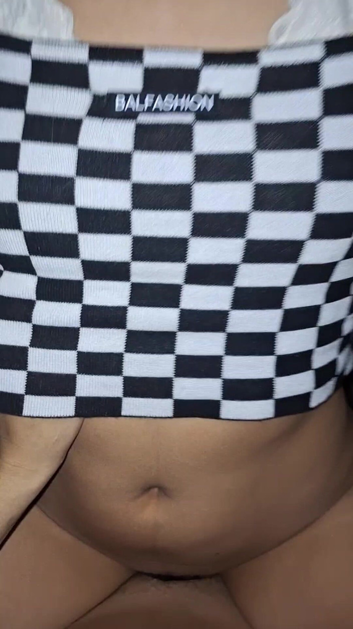 Natasha Caseros: Mein stiefbrud betritt mein zimmer und fickt mich sehr reich,...