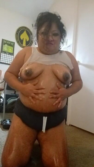 Fngottagetit: Holka si hraje