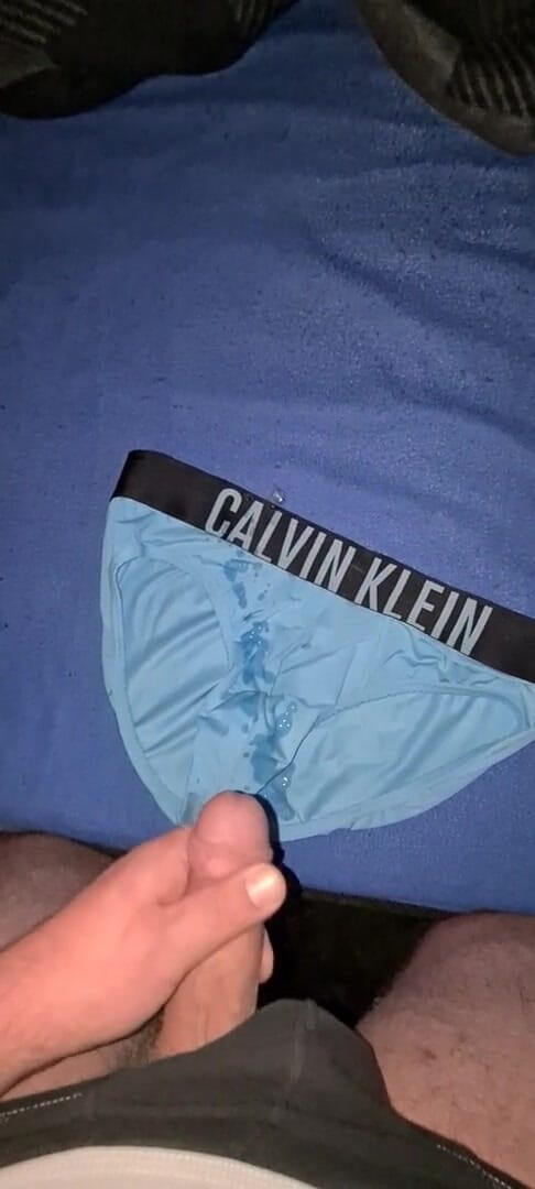 CumShorts: Gozada de calcinha 2