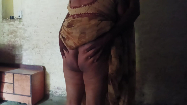 Desi_bhabhi121: नग्न चुदाई जोड़ा देसी गांव