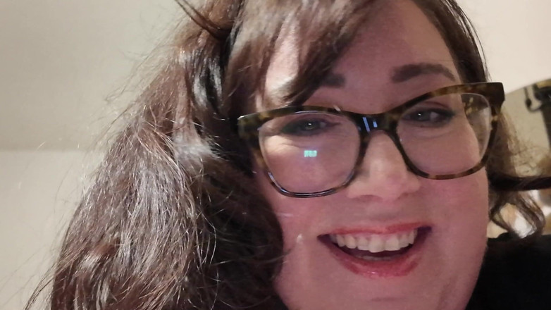 cutejayne: Obryně se setkává se svým malým sousedem