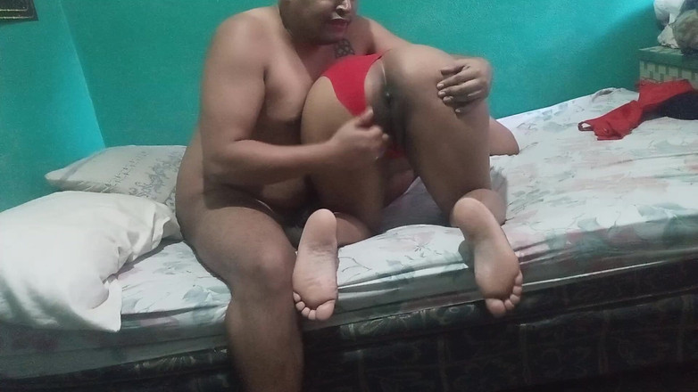 BigassMILF40: Preñada en el culo de mi rica madrastra india masturbada...