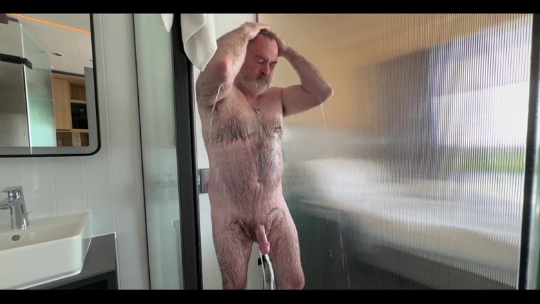 Djdavexxx: Szybki prysznic