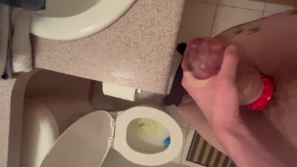 Cordell: Stroking in bathroom and cumshot