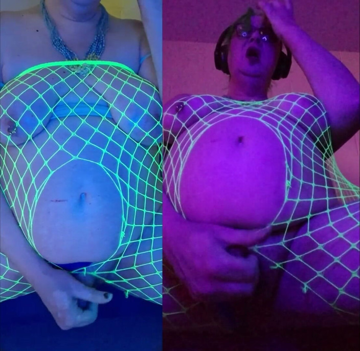 Princess Udders: Double Mint Cum – a Green Goddess hologram