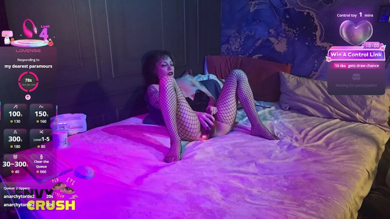 goddessXenvy: Chatul mă face să ejaculez după un anal sălbatic