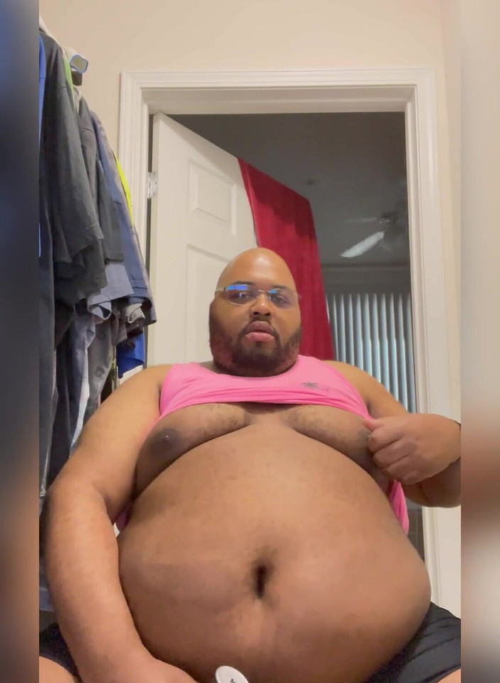 Blkhole420: Mi sento come se questo sia un lavoro appropriato dall'abbigliamento...