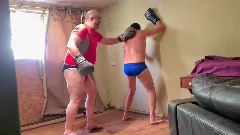 Combat and fetish: Silver Daddy Boxer VS Jobber