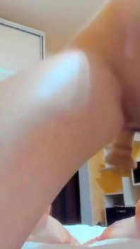 Myla_angel lagi asik masturbasi pakai dildo sampai orgasme becek!
