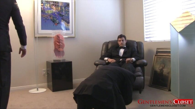 Gentlemen's Closet: Derrick Collins &amp; Gerard - Service Devotion 01