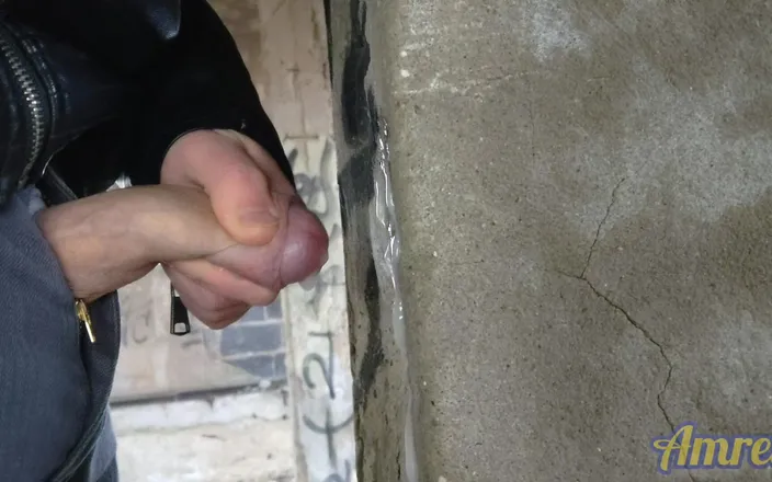 Amreis: Need a Place to Cum! Part 1