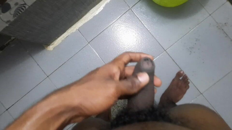 Wheyincognito: 18 anos com pau peludo se masturbando