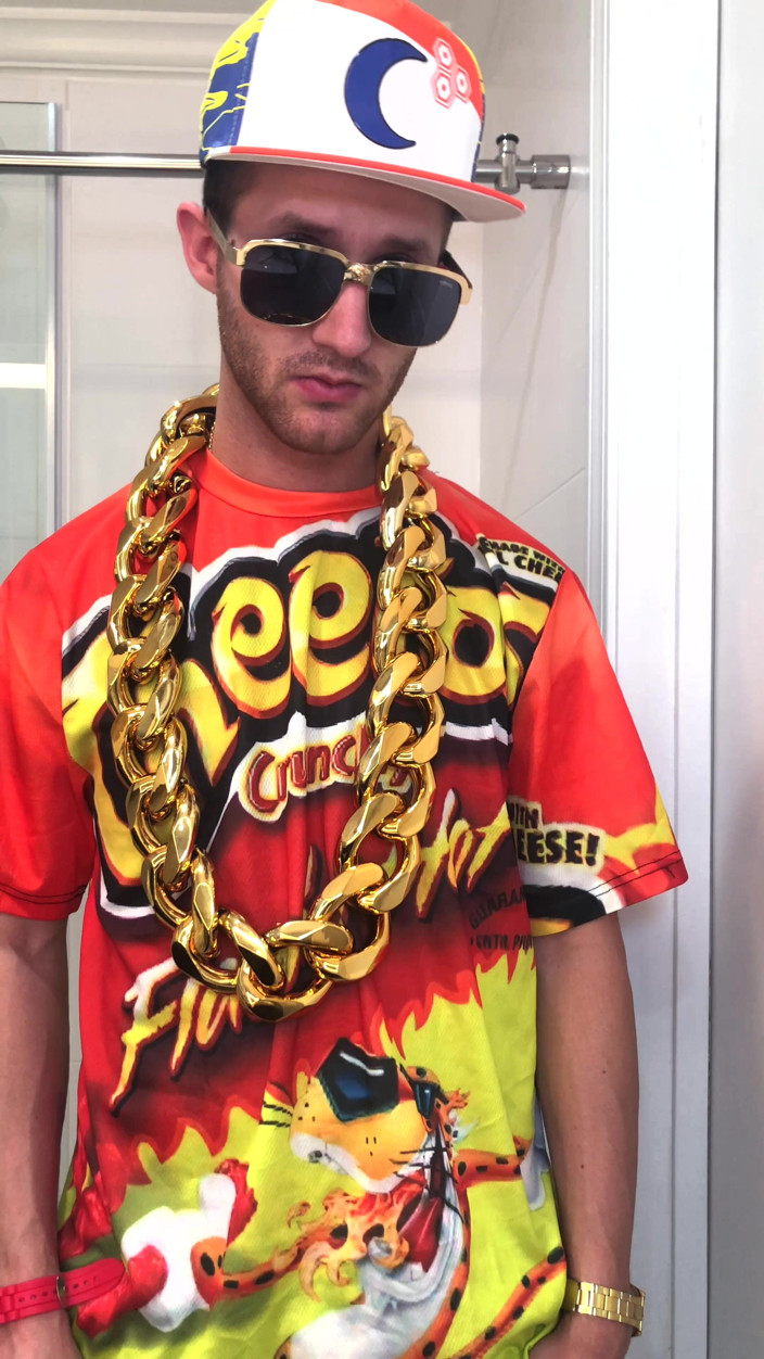Straight ish Jake Grand: Cambio di outfit