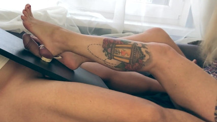 Amateur_fetish: Kaki menghancurkan telur