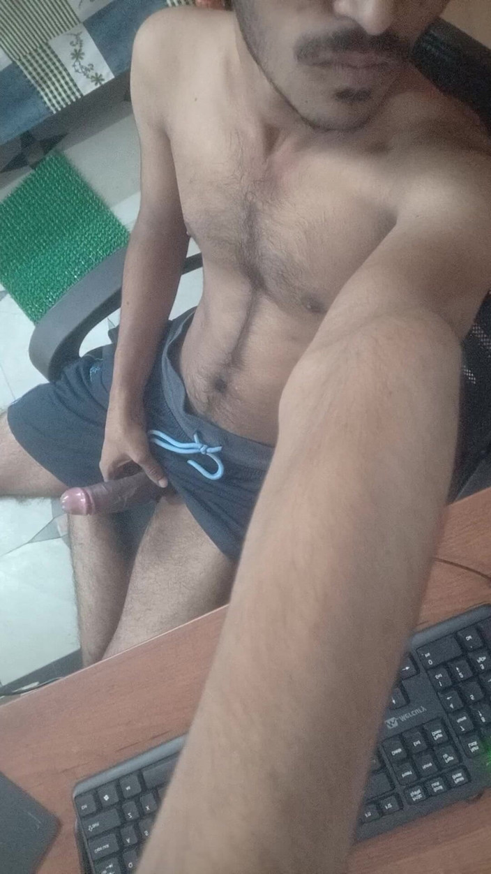 Suhas: Masturbare cu flex