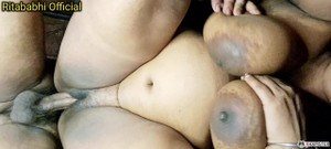 Villagepornx: Ritababhi ošukaná zezadu hardcore sex, skutečný domácí