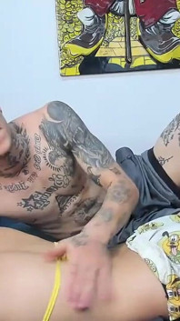 Gemuk Plus menunggang dildo dan seronok dikongkek