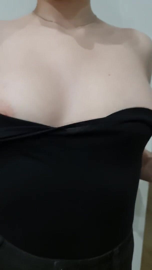 Cum_Passion: Adakah awak ingin pancut ke sini?? Saya sedang menunggu awak...