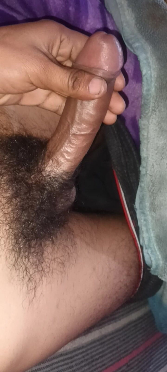 Luckky: Young Boy Masturbates