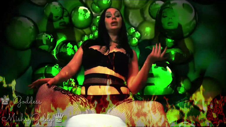 Goddess Misha Goldy: Lega una borsa intorno al collo e masturbati fino a...