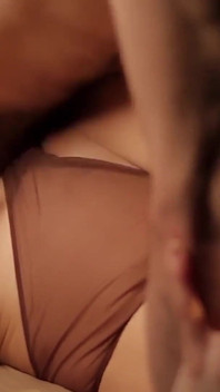Sex Genom Trasiga Underkläder