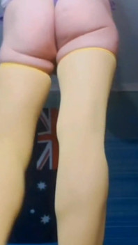 Jogando em My Beautiful Purple Dress Yellow Stock8ngs e Purple Gstring