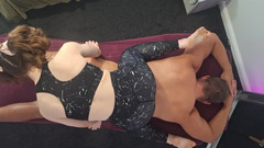 MassageRoomX: Tukang pijat mesum lagi muasin memekku pakai glutesku dan aku...