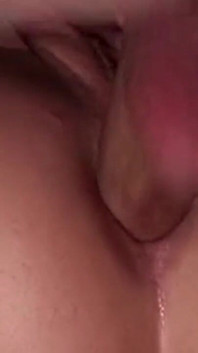 Mamă sexy blondă Julie suge și călărește o pulă neagră masivă până la final cremos