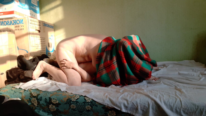 Lesbian-illusion: Posisi 69 panas antara dua jiran lesbian