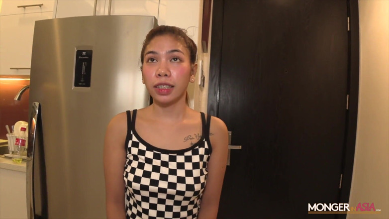 Monger In Asia: Remaja Asia langsing seksi dicrot dan dihamili