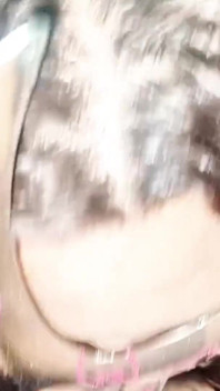 Děvka mé nevlastní matky s velkým zadkem mi dává dobré kouření