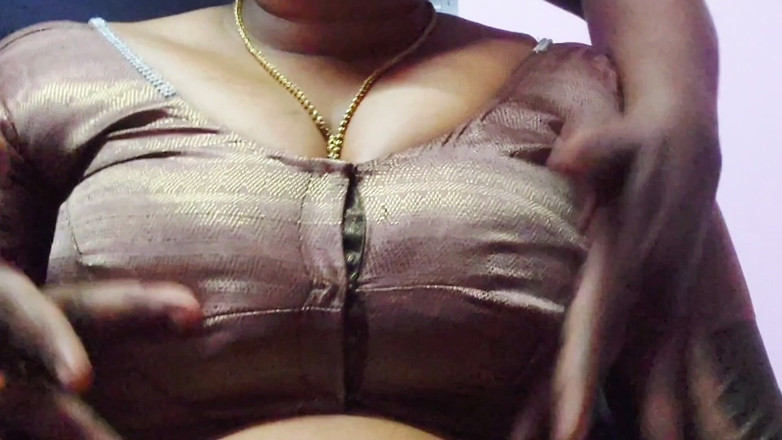 Desi Mohini: Gadis sange india pengen dientot romantis sama pacarnya