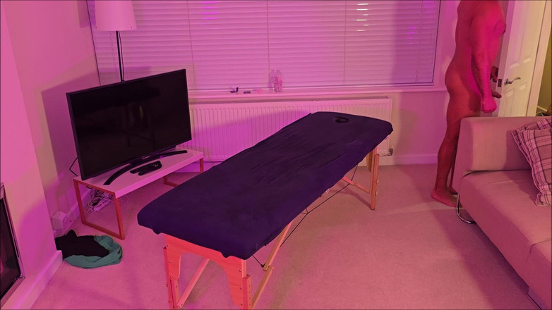 MassageRoomX: Swinger massagista retorna para sua massagem