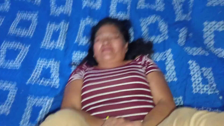Moo DBOXXX: Saya berkongkek dengan ibu mertua saya setiap hari, si jalang...