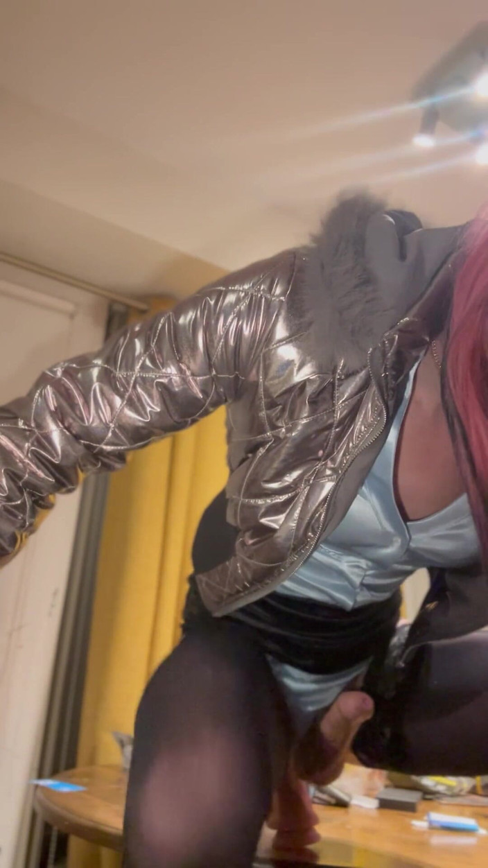 Jessica silk: Jess Silk cavalga vibrador