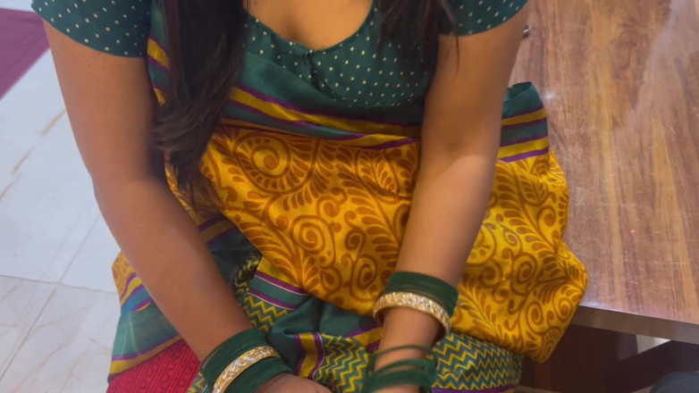 Besharam Jodi: Desi Indian Saree Fucked by Her Besharam Younger Stepbrother