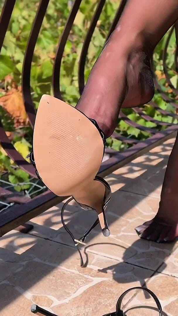 Goddess Lena: Nylon Stay- Ups