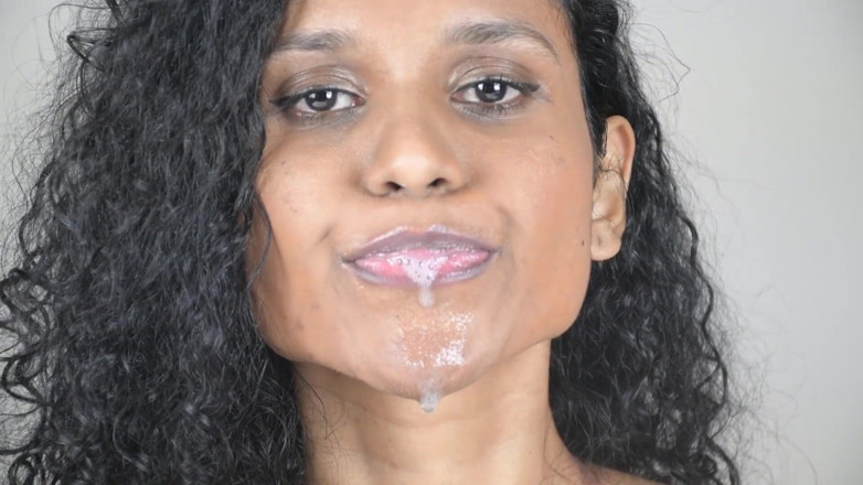Horny Lily: Spit drool play with Lily