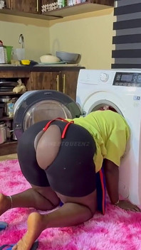 세탁기에 없으나 상사의 자지를 따먹을 수 있는 마을 소녀