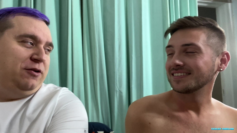 Ticklish Chubs: Nové ab cvičení pro Namisíí