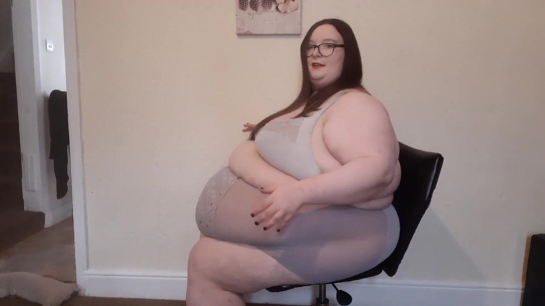 SSBBWLadyBrads: เทพีอวบอ้วนปะทะเก้าอี้ทำงาน - คุยเรื่องอ้วน