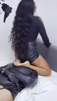 被 asian dominatrix 束缚和折磨