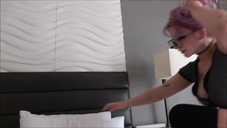 Alex Adams: Big Titty Goth Girl eksperymentuje z ojczymem - Charli O - terapia...
