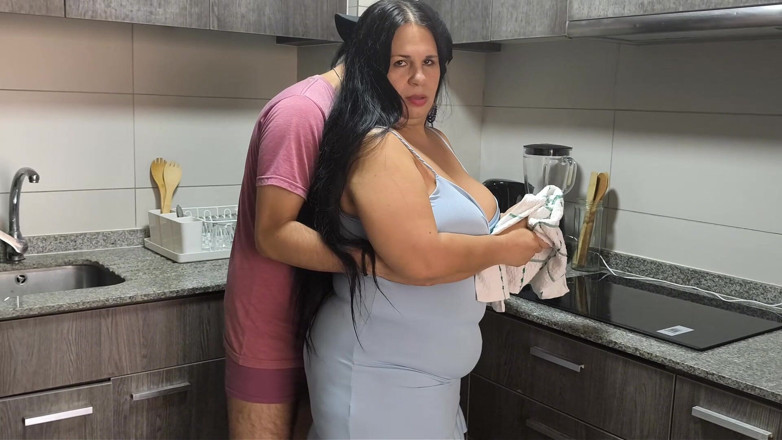 Riderqueen: BBW MILF styvmamma knulla kök