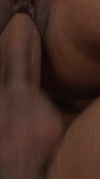 Ebenové holky s velkým zadkem zvlhčují kundičky pro obrovského černého ptáka